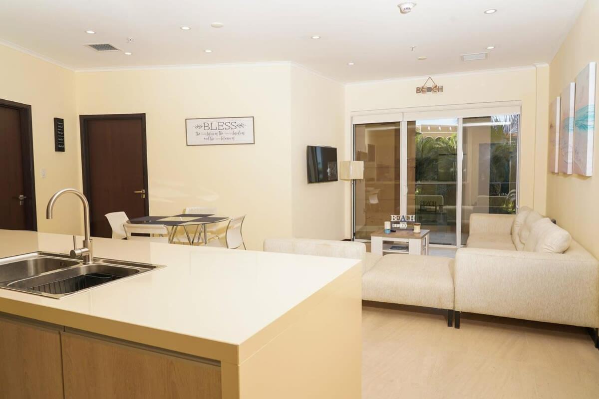 Beautiful Apartment In Eagle Beach Levent Palm Beach Esterno foto