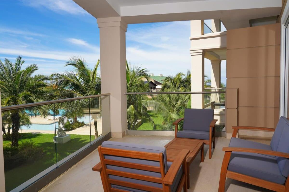 Beautiful Apartment In Eagle Beach Levent Palm Beach Esterno foto