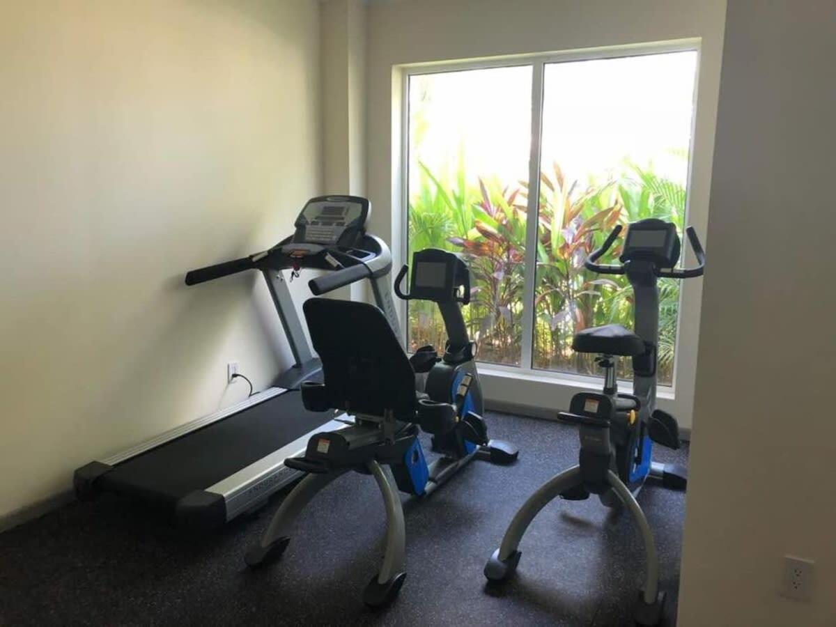 Beautiful Apartment In Eagle Beach Levent Palm Beach Esterno foto