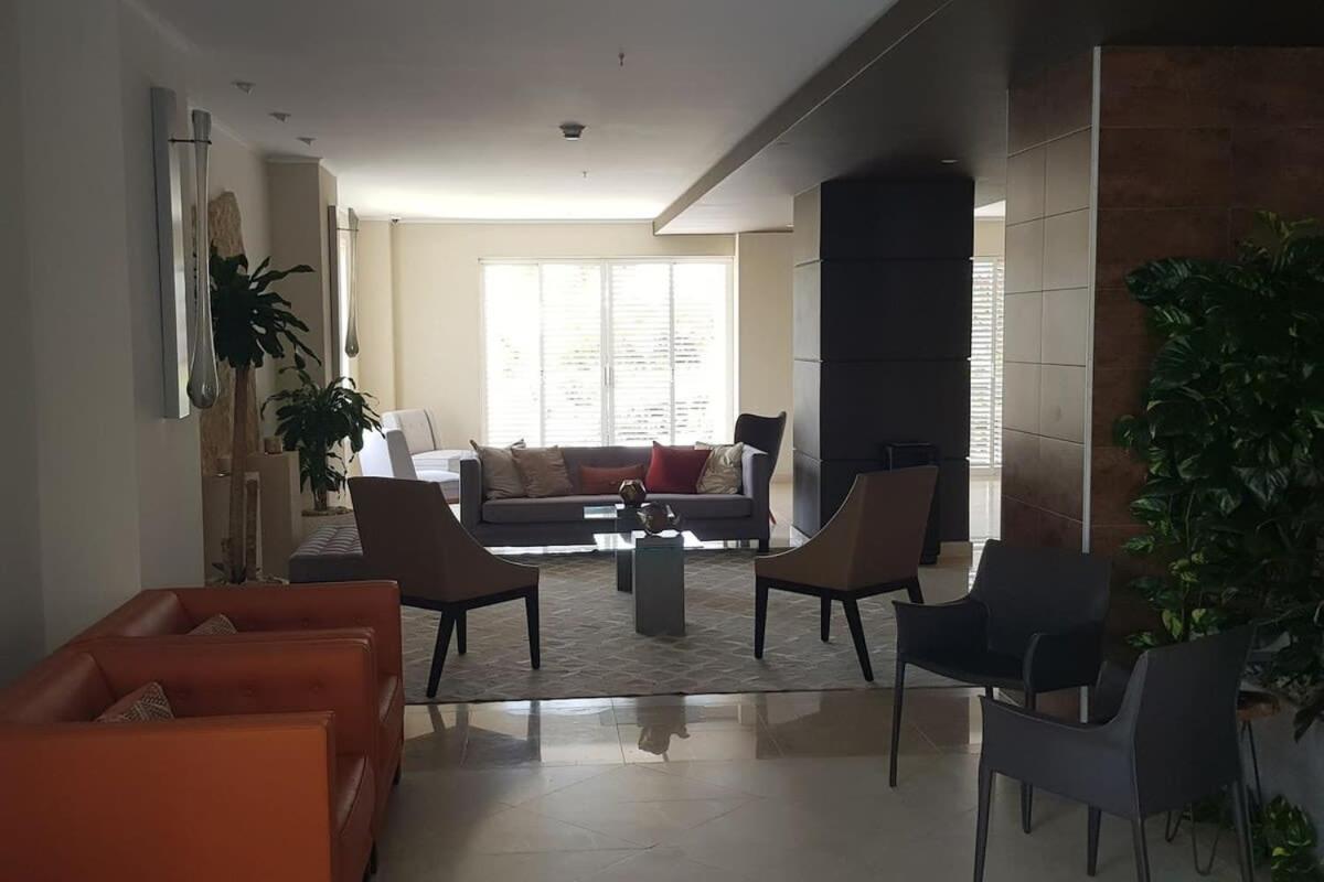 Beautiful Apartment In Eagle Beach Levent Palm Beach Esterno foto
