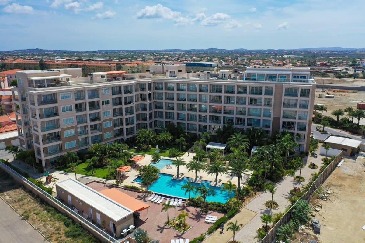 Beautiful Apartment In Eagle Beach Levent Palm Beach Esterno foto
