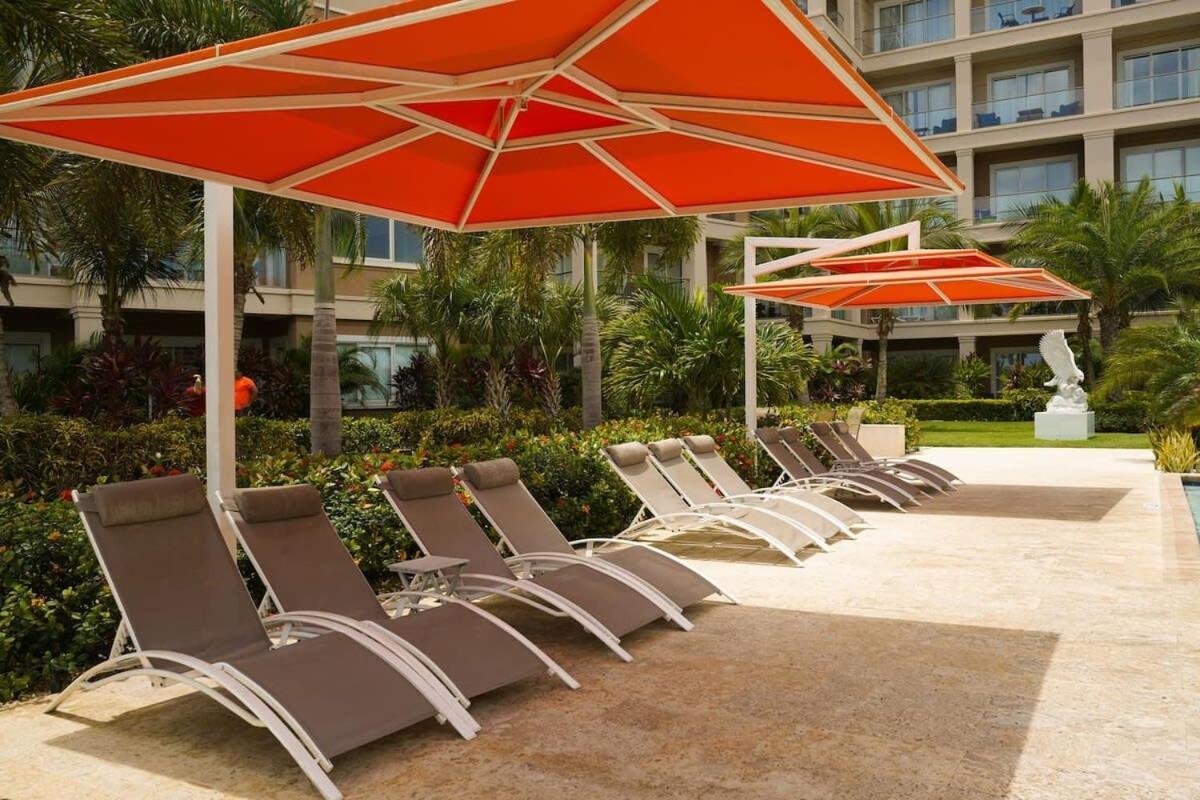 Beautiful Apartment In Eagle Beach Levent Palm Beach Esterno foto