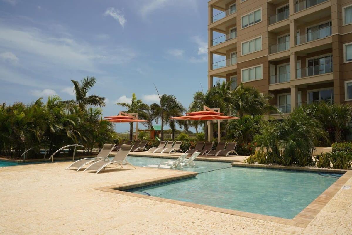 Beautiful Apartment In Eagle Beach Levent Palm Beach Esterno foto
