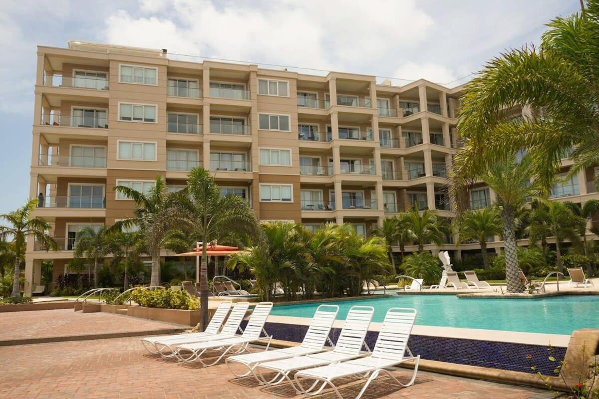 Beautiful Apartment In Eagle Beach Levent Palm Beach Esterno foto